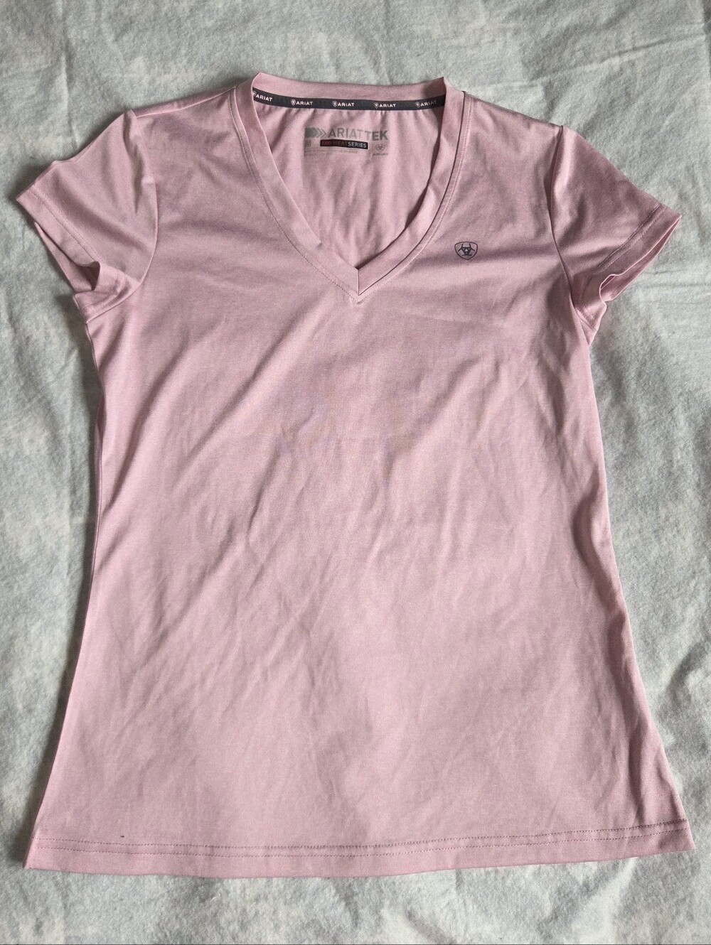 Ariat "Ariat Tek" Women's M Laguna T-Shirt Pink V-Neck Short Sleeve Athletic